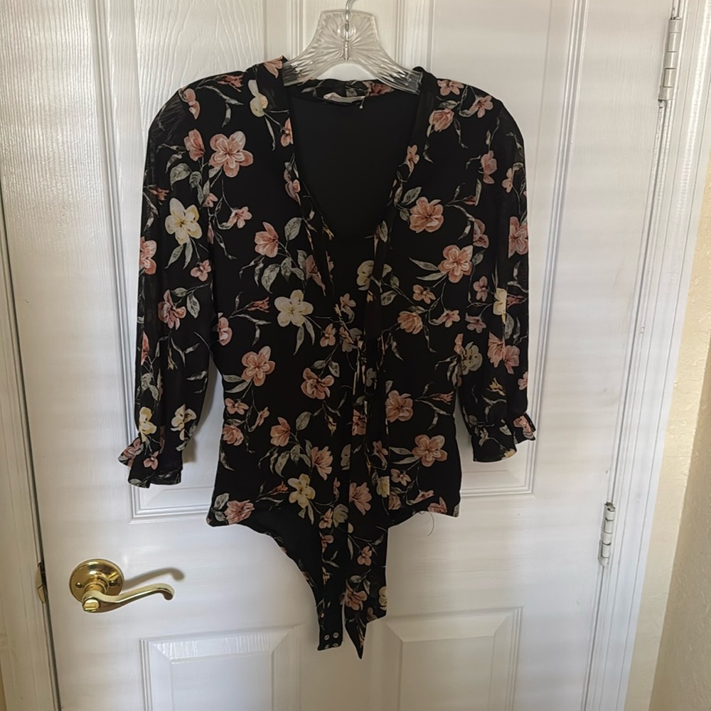 black jumpsuit with sleeves size M